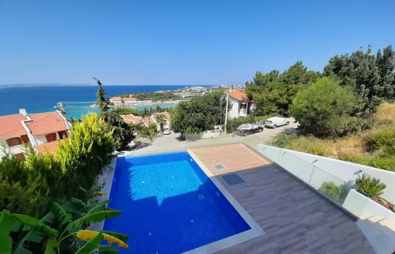 Denizli Kaan Emlak Paşalimanı Şubesinden Sakız Adası Manzaralı Lüks Villa 1