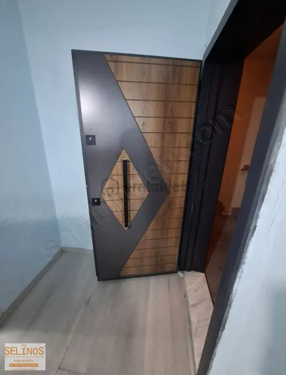 Bergama Merkezde Ara Kat Masrafsız 2+1 Daire 2