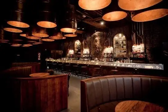 Alsancak'ta Devren Kiralık Club Bar 2