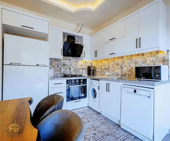 Faralya'da 2600 M² Arsa İçinde Deniz Manzaralı Villa 2