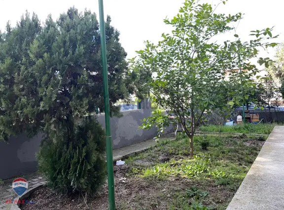 21 Balçova Teleferık Mah. Satılık Bahçelı, Ferah 3+1 Daıre 2