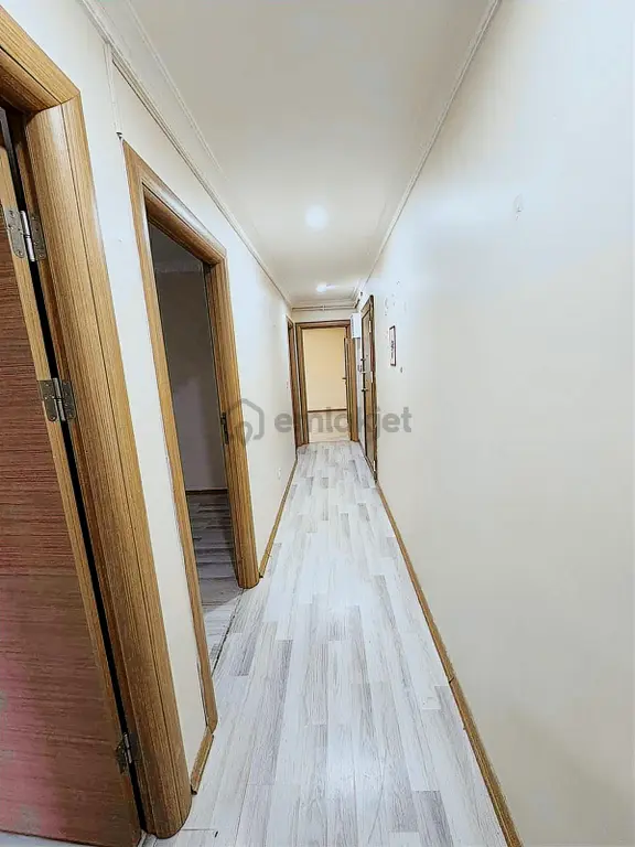 Yoldaş İnş Satılık 2+1 95 M2 2.kat Asansörlü Ebevyn Banyolu D. 2