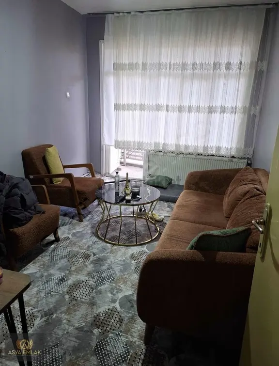 Yatırımlık Fırsat! Zafer Meydanı Göbeğinde, Satılık 2+1 Daire 1