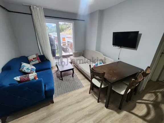 Akinitadan Yenikentte Ara Kat-eşyalı-ferah Ve Kiracılı Satılık 2+1 Daire 2