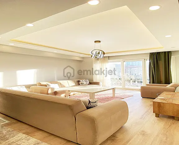 Cumhuriyet De Full Donanımlı Site İçi Yüksek Kira Getirili 1+1daire 1