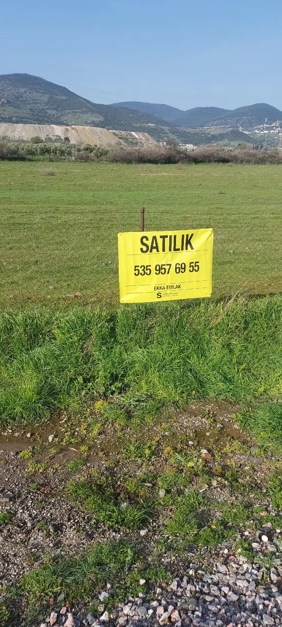 İzmir Aliağa Ekka Emlak Tan Çıtak Yolu Üzerinde 16 Dönüm 1