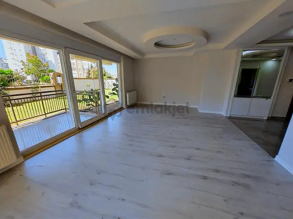 Çağlayan Mah. Özellikli Site İçerisinde Doğalgazlı 2+1 2