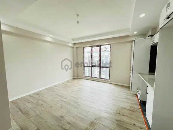 Has Seba'da İnönü'de 1+1 70m2 Site İçinde Otoparklı Fırsat 9.kat 1