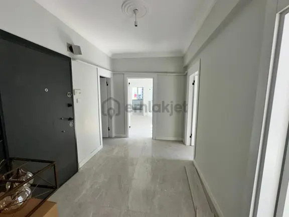 Uzman Emlak'dan İncirli Mh.de Katta Full+full Yapılı 3+1 Daire 2