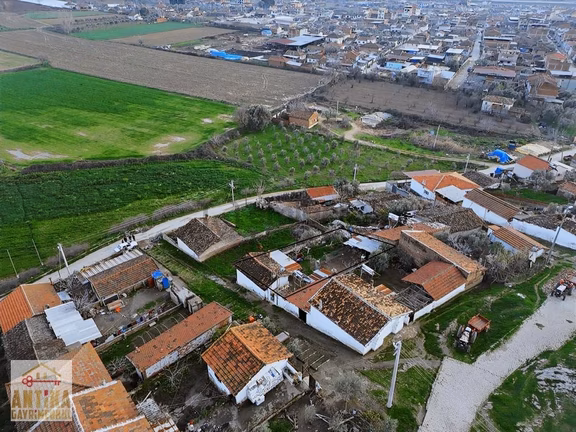 Antika Gayrimenkul'den Kaymakçı Mahallesin'de Satılık Müstakilev 2