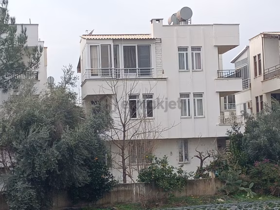 Anamur Güzelyurt Mahallesi Yeşil Sitesinde Satılık 5+1 Tripleks Yazlık+kışlık Daire 2