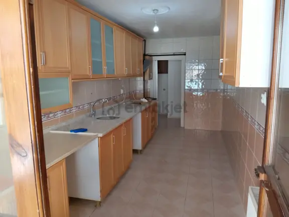 Keçiören Çaldıran Mahallesinde Yapılı 3+1 Geniş Cadde Üzeri Yapılı 1