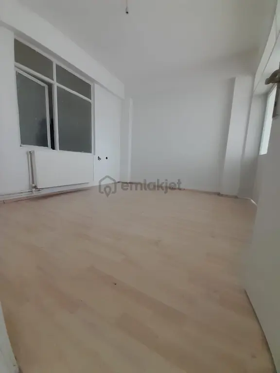 İlkadım Hürriyet Mahallesinde Geniş,aydınlık Kiralık 3+1 Daire 1