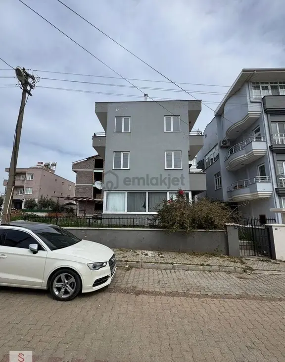 Didim Hisar Mahallesinde Deniz Manzaralı Çatı Tripleks Fırsatı 2