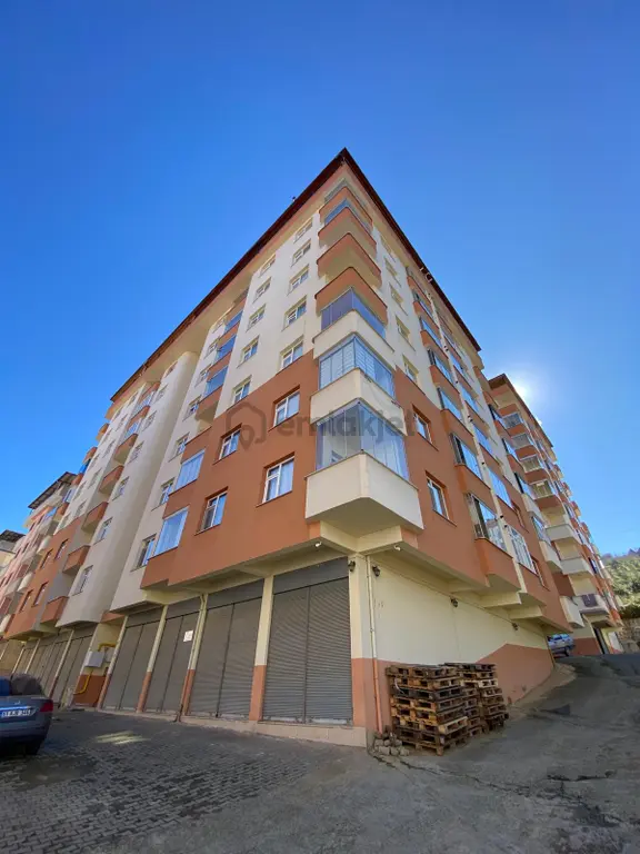 Trabzon Yomra'da Satılık 3+1 Daire 1