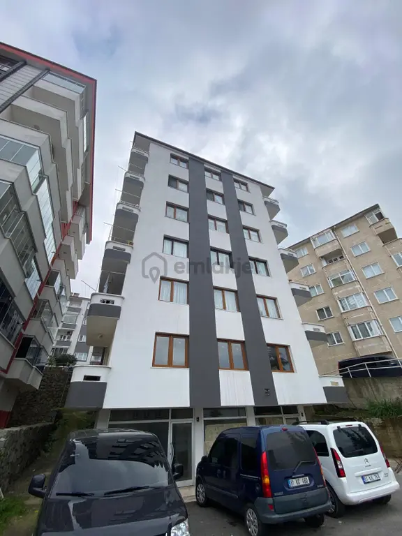 Trabzon Beşirlide Satılık 3+1 Daire 1