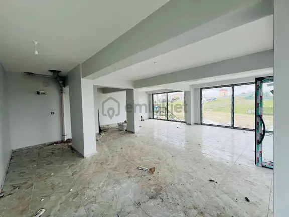 Güven'den Kapaklıda Köşe Başı ,geniş Cephe Kiralık Dükkan 1