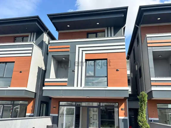 ▃▅▇başarı▇▅▃ Huzur Arayana! İskanlı Havuzlu Müstakil Villa 2