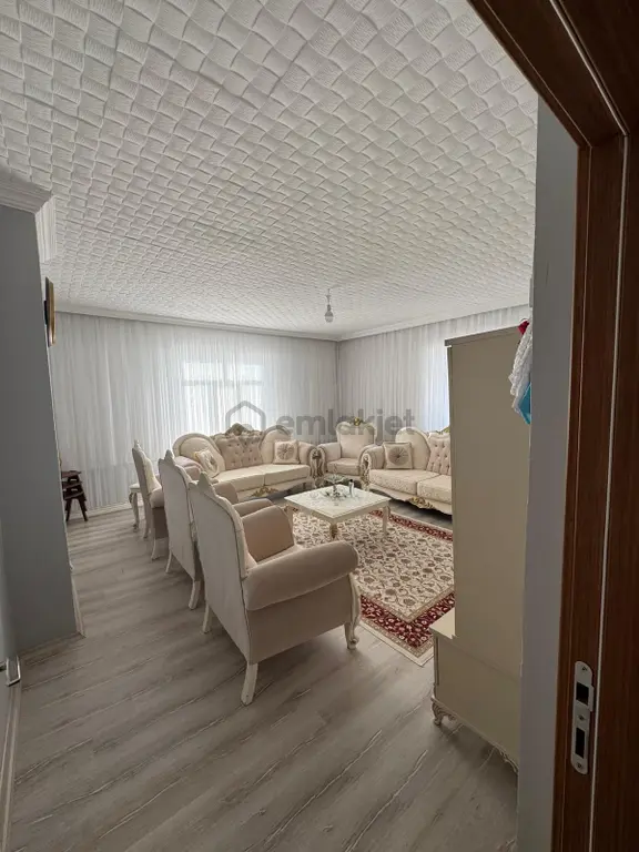 Hızlı 21 Gayrimenkul'den Bağlar Özlem 2000 Civarı Satılık Daire 2