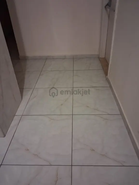 Merdivenköyde 2+1 Pay Ölçerli Lüks Daire Manzaralı 5 Senelik 1