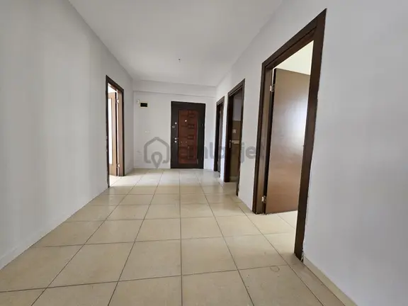 Mersin Yenişehir Çiftlikköyde Kiralık 2+1 Ofis 2
