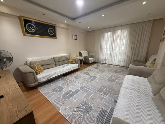 Remax Ekspres ' Ten Göztepe Meydanda 3+1 Satılık Daire 1