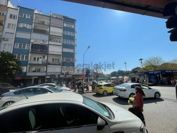 Nazilli Sağlık Cad.çarşı-merkezde Doğal Gazlı 3+1 Kiralık Daire 2