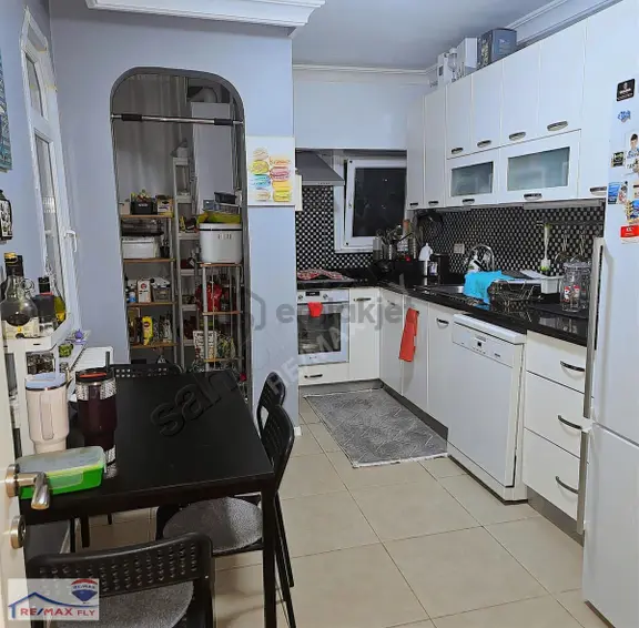 Tarabya'da Nezih Konumda Kat İrtifaklı 3+1 Arakat Satılık Daire 2