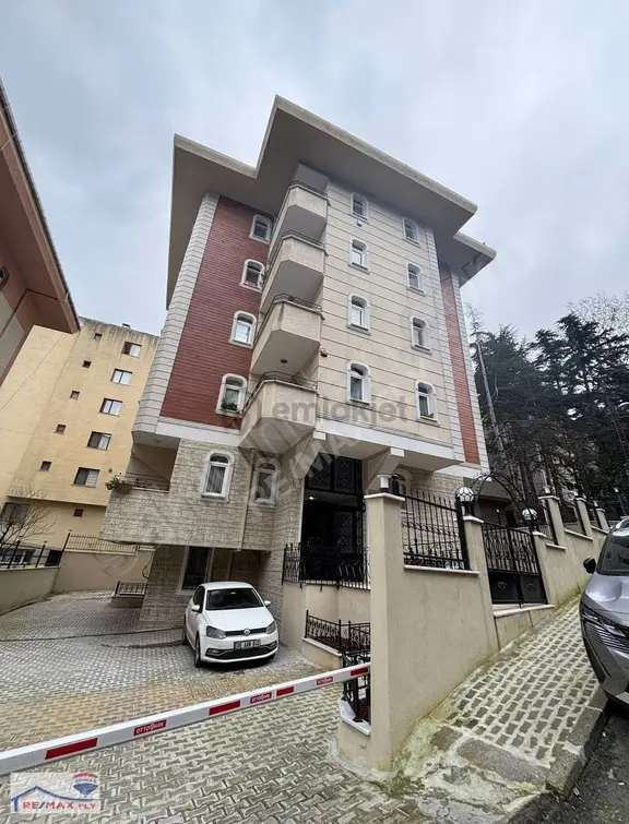 Tarabya'da Nezih Konumda 2+1 Satılık Daire 2