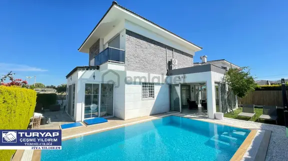 Turyap Çeşme Ilıca Plajına Yakın Şifne'de Havuzlu Müstakil Villa 1