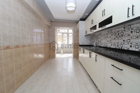 Fırsatt Elvankent 14.cadde Yakını Ön Cephe Ara Kat 3+1 Geniş Daire 2