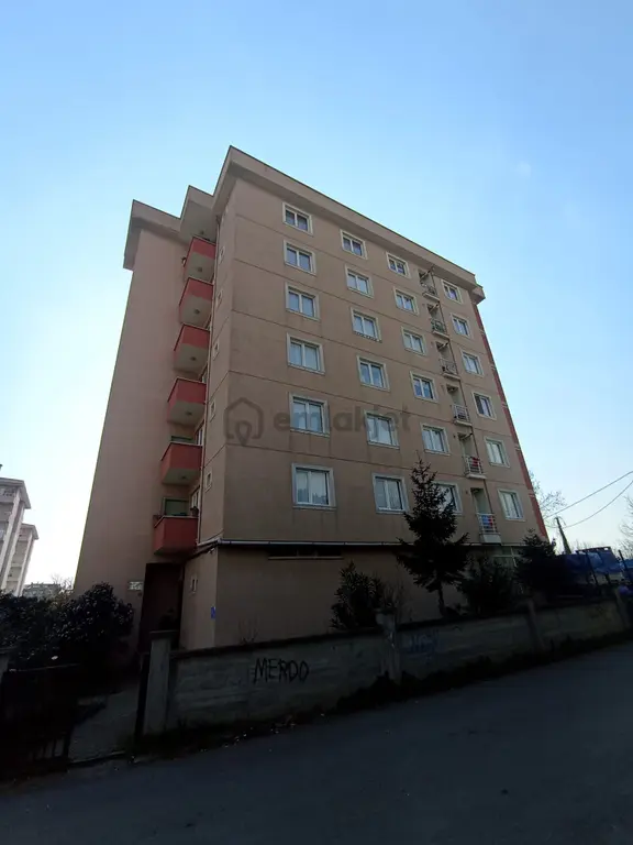 Kaçmaz'dan Kartal Yunus Tren İstasyonu Civarında Lüks 3+1 Daire 2
