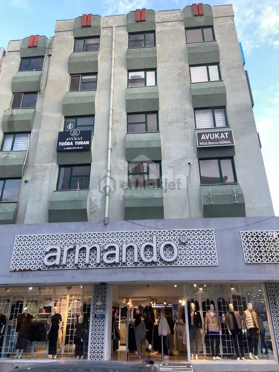 Söke İstasyon Caddesi Üzerinde Satılık 1+0 Ofis 1