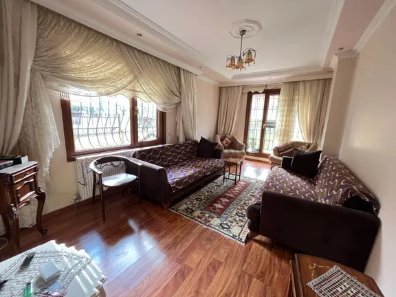 Büyükçekmece Cumhuriyet Mah Lüks Geniş Bahçeli 3+1 Satılık Daire 1
