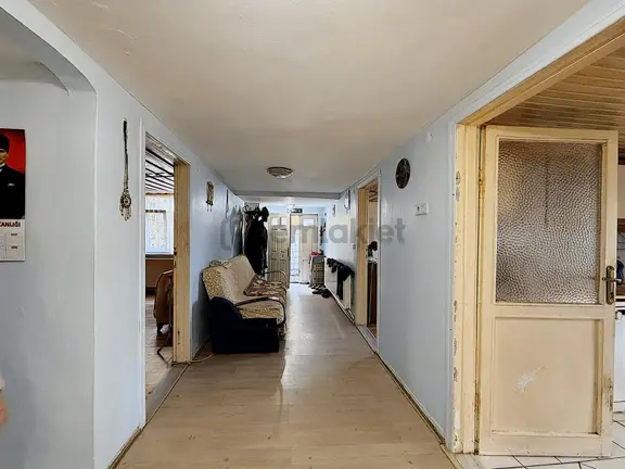 Sakaryada Sakarya Mahallesinde Müstakil Ev 2