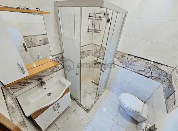 Şahin İnşaat 3+2 Dublex 8 Yıllık 180 M2 2