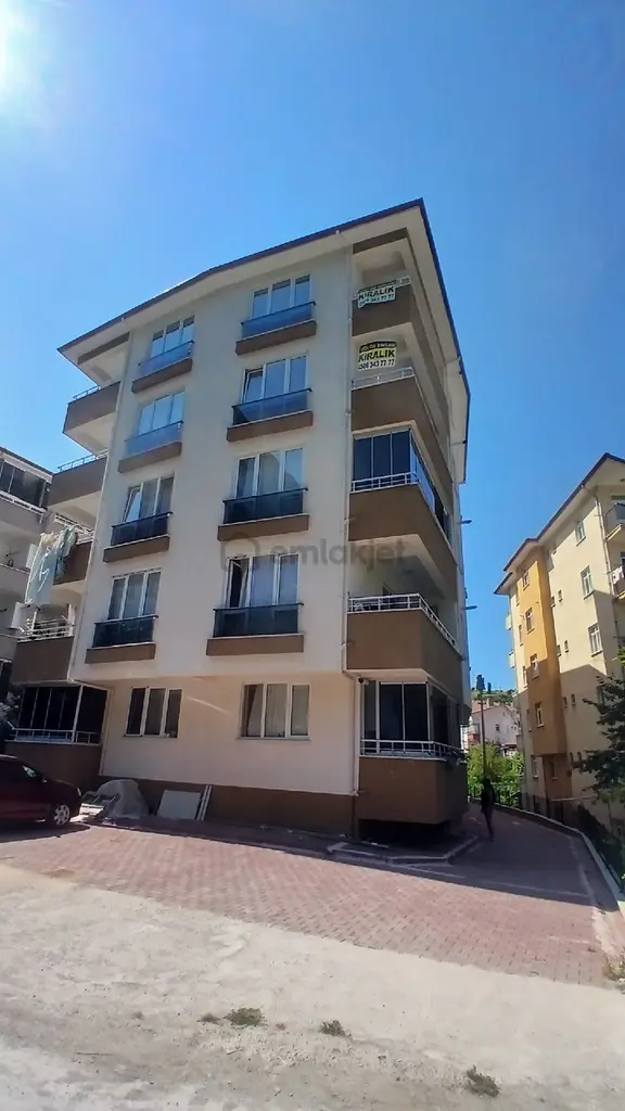 Kastamonu İnebolu Aşağı Hatıpbağı Mahallesinde Kiralık Daire 1