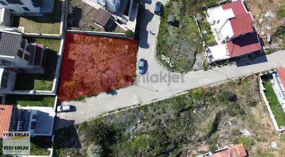 Veri'den Akarca'da Site İçerisinde 370 M² Satılık Köşe Arsa! 2