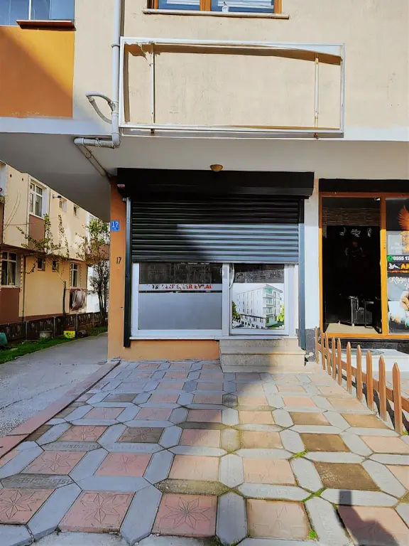 Cumhuriyet Mah.güven Caddesi Cadde Cephe Hazır Kiracılı Dükkan 2