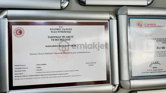 Sivas Gölova'da Göl Manzaralı İmarlı Satılık Arsa 2