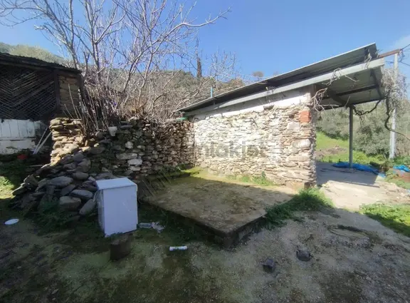 Pek Emlaktan Köy İçi Çok Amaçlı Köşe Konumda Satılık Arsa 2