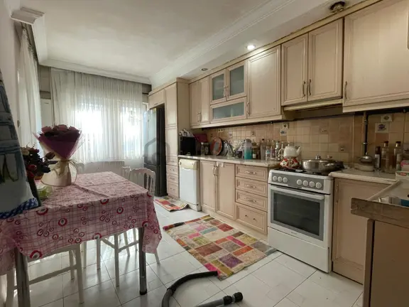Binyapı'dan Emek Caddesinde Geniş 3+1 Satılık Daire 1