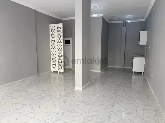 Yigithan Gayrimenkul Cadde Üzerı Masrafsız Satılık Dükkan 2