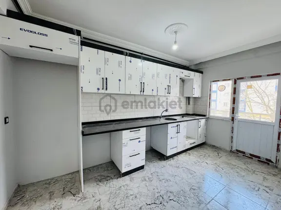 Mer-pa İnş'tan/bağlık Mah'de''iskanlı Kat Mülkiyetli Arakat Sıfır 2+1 2