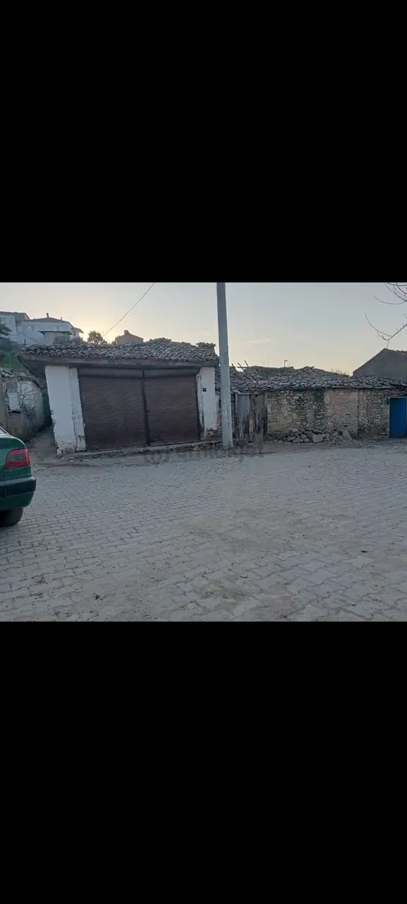 Donduran Köyünde Çok Amaçlı Satılık Depo 2
