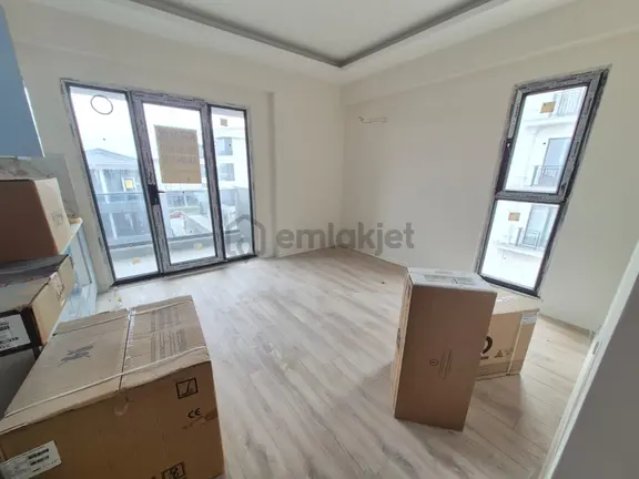 Delux'den Atatürkte Yeni Belediyeye Yakın Havuz Manzaralı Lux1+1 2