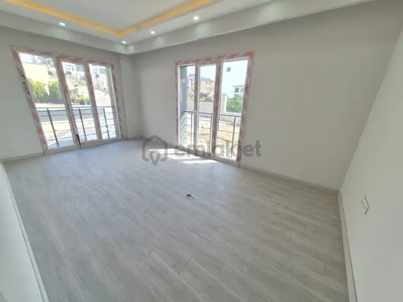 Delux'den Atatürk Mh.'de 3+1 Sıfır Lux Kiralık Bahçekatı Daire 2