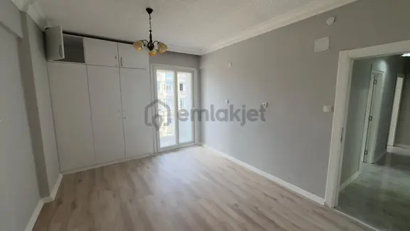 Yiğithan Dan Yenişehir Masrafsız Satılık 3+1 Daire 2