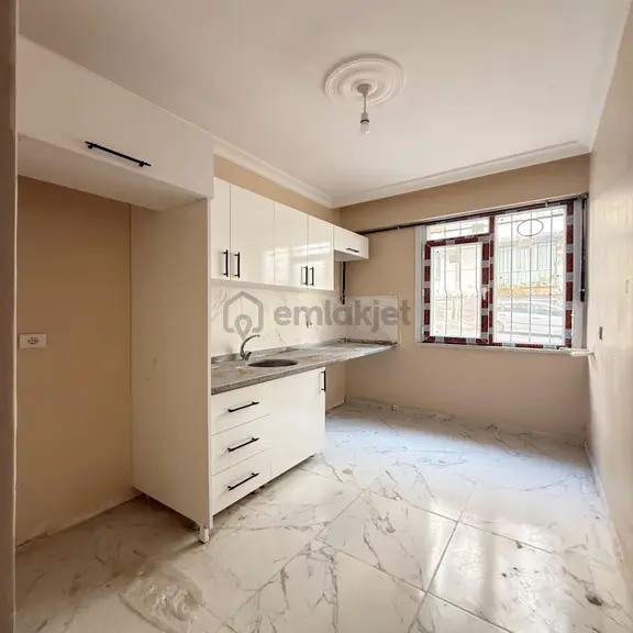 Bahçeşehire Komşu Uygun Fiyatlı 2+1 Daire 1