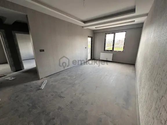Akev Gayrimenkul'den Mehmetçik 3 Bloklu Sitede 2+1 Ara Kat Daire 2